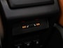 Land Rover Discovery Sport 2.0 TD4 HSE Luxury | Panoramadak | Leder | Xenon | Camera | Stoelverwarming | PDC v+a