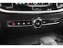 Volvo V60 Cross Country 2.0 B5 AWD Plus Stuur/Stoelverwarming Leder Elektrische Trekhaak Apple Carplay