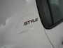 Peugeot 208 | Voorraad Voordeel | 1.2 Hybrid 110 e-DCS6 Style | LED achterlichten | Rijstrooksensor met correctie | Stuurwiel multifunctioneel