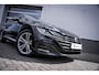 Volkswagen Arteon Shooting Brake R-Line eHybrid 1.4 TSI 218PK | SOH 94% | 'App-Connect' draadloze smartphone integratie | Achteruitrijcamera | Matrix-LED-koplamp incl. Grootlichtassistent met adaptieve lichtverdeling (ALH)