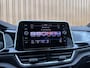 Volkswagen T-Roc 1.0 TSI R-Line Business | Massage | IQ Light | DAB | Stoelverwarming | Achteruitrijcamera | Apple Carplay | ECC |