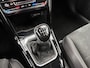 Volkswagen T-Roc 1.0 TSI R-Line Business | Massage | IQ Light | DAB | Stoelverwarming | Achteruitrijcamera | Apple Carplay | ECC |