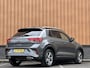 Volkswagen T-Roc 1.0 TSI R-Line Business | Massage | IQ Light | DAB | Stoelverwarming | Achteruitrijcamera | Apple Carplay | ECC |