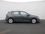 Volkswagen Golf 1.0 eTSI Life Business | 110PK | Automaat | Appel Carplay / Android Auto | Trekhaak | Cruise Control | Stoelverwarming |