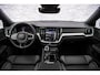 Volvo V60 2.0 T6 Plug-in hybrid AWD Ultra Dark | Sportstoelen | Schuif-/Kanteldak | Full-LED | Adaptieve Cruise Control | Head-Up Display | Stoelverwarming Voor en Achter | 19" | Getint Glas | Harman Kardon Audio | BLIS |