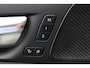 Volvo V60 2.0 B4 R-Design | Keyless entry | Addaptive cruise controle | Trekhaak | 360 graden camera | Android Auto/Apple CarPlay | Stuurwielverwarming | Verwarmbare voorstoelen en achterbank | Elektrische verstelbare voorstoelen met memory | Blind spot | Harman Kardon audio |