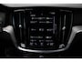 Volvo V60 2.0 B4 R-Design | Keyless entry | Addaptive cruise controle | Trekhaak | 360 graden camera | Android Auto/Apple CarPlay | Stuurwielverwarming | Verwarmbare voorstoelen en achterbank | Elektrische verstelbare voorstoelen met memory | Blind spot | Harman Kardon audio |