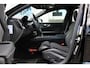 Volvo V60 2.0 B4 R-Design | Keyless entry | Addaptive cruise controle | Trekhaak | 360 graden camera | Android Auto/Apple CarPlay | Stuurwielverwarming | Verwarmbare voorstoelen en achterbank | Elektrische verstelbare voorstoelen met memory | Blind spot | Harman Kardon audio |