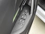 Peugeot 2008 SUV Active 100pk | Navigatie | Achteruitrijcamera | Climate Control | Cruise Control | Parkeersensoren | Bluetooth | Apple Carplay / Android Auto | DAB+radio | Automatisch dimlicht | Regensensor | LED koplampen | Multifunctioneel stuurwiel | Afneembare trekhaak |