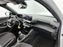 Peugeot 2008 SUV Active 100pk | Navigatie | Achteruitrijcamera | Climate Control | Cruise Control | Parkeersensoren | Bluetooth | Apple Carplay / Android Auto | DAB+radio | Automatisch dimlicht | Regensensor | LED koplampen | Multifunctioneel stuurwiel | Afneembare trekhaak |