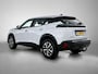 Peugeot 2008 SUV Active 100pk | Navigatie | Achteruitrijcamera | Climate Control | Cruise Control | Parkeersensoren | Bluetooth | Apple Carplay / Android Auto | DAB+radio | Automatisch dimlicht | Regensensor | LED koplampen | Multifunctioneel stuurwiel | Afneembare trekhaak |