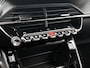 Peugeot 2008 SUV Active 100pk | Navigatie | Achteruitrijcamera | Climate Control | Cruise Control | Parkeersensoren | Bluetooth | Apple Carplay / Android Auto | DAB+radio | Automatisch dimlicht | Regensensor | LED koplampen | Multifunctioneel stuurwiel | Afneembare trekhaak |