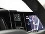 Volkswagen Multivan 1.4 eHybrid L2H1 Life Edition 218 PK | SoH 100% | Automaat | Trekhaak | Parkeersensoren Voor + Achter | Multifunctioneel Stuurwiel | 7-Zits | Navigatie | Climatic Airco | Cruise Control | DAB+ | Apple/Android Carplay | Achteruitrijcamera | Elektrisch Verstel/Verwarmbare Spiegels |