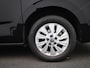 Volkswagen Multivan 1.4 eHybrid L2H1 Life Edition 218 PK | SoH 100% | Automaat | Trekhaak | Parkeersensoren Voor + Achter | Multifunctioneel Stuurwiel | 7-Zits | Navigatie | Climatic Airco | Cruise Control | DAB+ | Apple/Android Carplay | Achteruitrijcamera | Elektrisch Verstel/Verwarmbare Spiegels |