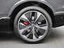 Audi Q6 e-tron SQ6 quattro 100 kWh l Adaptive cruise control l Geheugen best.stoel l Stuurverwarming l Bang & Olufsen 3D l Climate control l Dodehoek detectie l Glazen panoramadak l 360 graden camera l MMI-bijrijdersscherm l Head-up display l Stoelverwarming voor en achter l Stoelventilatie l