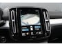 Volvo XC40 1.5 T5 Recharge R-Design Expression - Winterpakket - 19" LM velgen - Trekhaak - Camera - Navigatie - Rijklaar
