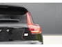 Volvo XC40 1.5 T5 Recharge R-Design Expression - Winterpakket - 19" LM velgen - Trekhaak - Camera - Navigatie - Rijklaar