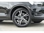 Volvo XC40 1.5 T5 Recharge R-Design Expression - Winterpakket - 19" LM velgen - Trekhaak - Camera - Navigatie - Rijklaar
