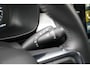 Volvo XC40 1.5 T5 Recharge R-Design Expression - Winterpakket - 19" LM velgen - Trekhaak - Camera - Navigatie - Rijklaar