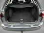 Volkswagen Golf Variant 1.0 eTSI 110pk DSG Life · Camera · Wegklapbare Trekhaak · P-Sensoren · Sfeerverlichting · Apple/Android Car Play · 16'' Inch · Garantie t/m 25-08-2027 of 100.000km