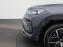 Volkswagen Tayron 1.5eHybrid 200kW/272PK R-Line · Panoramadak · Camera + Parkeersensoren · Apple/Android · Garantie t/m 08-12-2030 of 100000km