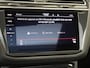 Volkswagen Tiguan 1.4 TSI eHybrid R-Line Business | SoH 96% | Panoramadak | Lederen bekleding | Trekhaak | Head-up display | 360 camera | Black style | Adaptieve demping | Stoelverwarming voor en achter |