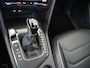 Volkswagen Tiguan 1.4 TSI eHybrid R-Line Business | SoH 96% | Panoramadak | Lederen bekleding | Trekhaak | Head-up display | 360 camera | Black style | Adaptieve demping | Stoelverwarming voor en achter |