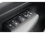 Volvo XC40 1.5 T2 Momentum Pro - Panoramadak - Navi - Trekhaak - Cruise - Keyless - Rijklaar