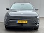 Hyundai Kona Electric Comfort Smart 65.4 kWh / Fabrieksgarantie tot 9-2030 / SOH 100% / Stuur- & Stoel verwarming / Achteruitrijcamera / Apple Carplay Android Auto / Keyless Entry/Start / Adaptief cruise control / Climate control /