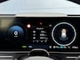 Hyundai Kona Electric Comfort Smart 65.4 kWh / Fabrieksgarantie tot 9-2030 / SOH 100% / Stuur- & Stoel verwarming / Achteruitrijcamera / Apple Carplay Android Auto / Keyless Entry/Start / Adaptief cruise control / Climate control /