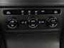 Volkswagen Golf 1.0 TSI Comfortline | Trekhaak | Navigatie | Parkeerhulp | Climate control | Bluetooth | Cruise control | Regen-/lichtsensor | Origineel NL