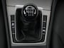 Volkswagen Golf 1.0 TSI Comfortline | Trekhaak | Navigatie | Parkeerhulp | Climate control | Bluetooth | Cruise control | Regen-/lichtsensor | Origineel NL