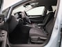 Volkswagen Golf Variant 1.5 eTSI Life Edition 116 PK Automaat | IQ Light | Apple Carplay draadloos | 360 Camera | Keyless access | Achterklep elektrisch | Ruiten getint | Stoelverwarming | Android Auto draadloos | Climate control | 17" Lichtmetalen velgen | Stuurverwarming |