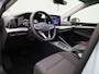 Volkswagen Golf Variant 1.5 eTSI Life Edition 116 PK Automaat | IQ Light | Apple Carplay draadloos | 360 Camera | Keyless access | Achterklep elektrisch | Ruiten getint | Stoelverwarming | Android Auto draadloos | Climate control | 17" Lichtmetalen velgen | Stuurverwarming |