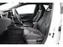 Toyota Corolla Hybrid 200 Business GR Sport Plus | Leder | Dodehoek detectie | Head-up display | JBL | Stoelverwarming | Apple Carplay / Android Auto | 18 inch | Parkeersensoren voor/achter
