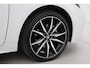 Toyota Corolla Hybrid 200 Business GR Sport Plus | Leder | Dodehoek detectie | Head-up display | JBL | Stoelverwarming | Apple Carplay / Android Auto | 18 inch | Parkeersensoren voor/achter