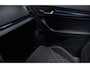 Skoda Karoq 1.5 TSI ACT Sportline Automaat | Pano-dak | CarPlay | Acc | Camera | Stoelverwarming | Pdc | Led | Trekhaak | Keyless |