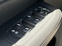 Volvo V60 2.0 T6 Plug-in hybrid AWD Essential Bright | Cruise Control | Lederen Bekleding | Stoel-/Stuurverwarming | Parkeercamera | Trekhaak |