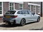 BMW 3-Serie 320 320e Touring M Sport/ Leer Alcantara/Trekhaak electr. Wij zijn op afspraak geopend! Graag bellen voor uw komst.