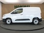 Toyota PROACE CITY Electric Challenger 50 KWH - NIEUW UIT VOORRAAD LEVERBAAR - 2 DEUREN ACHTER - 1 SCHUIFDEUR - 2 PERSOONS UITVOERING - AIRCO - BLUETOOTH - PARKEERSENSOREN ACHTER - MIDDENARMSTEUN - CENTRALE VERGRENDELING MET AFSTANDSBEDIENING - DAB AUDIO
