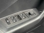 Volkswagen T-Roc 1.0 TSI 115pk T-Roc Style | Carplay | Stoelverwarming | Adaptieve Cruisecontrol | Parkeersensoren V&A |