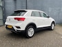 Volkswagen T-Roc 1.0 TSI 115pk T-Roc Style | Carplay | Stoelverwarming | Adaptieve Cruisecontrol | Parkeersensoren V&A |
