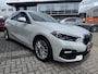 BMW 1-Serie 118i 140PK SPORT LINE EXECUTIVE APPCARPLAY/LED/ NAVI/DIGICOCKPIT/2xPDC/S&S/LMV/MEDIA/BTA - 1 EIG./NL AUTO/KM=NAP