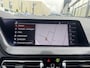 BMW 1-Serie 118i 140PK SPORT LINE EXECUTIVE APPCARPLAY/LED/ NAVI/DIGICOCKPIT/2xPDC/S&S/LMV/MEDIA/BTA - 1 EIG./NL AUTO/KM=NAP
