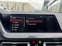BMW 1-Serie 118i 140PK SPORT LINE EXECUTIVE APPCARPLAY/LED/ NAVI/DIGICOCKPIT/2xPDC/S&S/LMV/MEDIA/BTA - 1 EIG./NL AUTO/KM=NAP