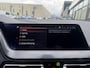 BMW 1-Serie 118i 140PK SPORT LINE EXECUTIVE APPCARPLAY/LED/ NAVI/DIGICOCKPIT/2xPDC/S&S/LMV/MEDIA/BTA - 1 EIG./NL AUTO/KM=NAP