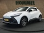 Toyota C-HR / C-HR+ 2.0 Plug-in Hybrid 220 Dynamic - DODEHOEK DETECTIE - PARKEERSENSOREN VOOR EN ACHTER - KEYLESS ENRTY & START - ACHTERUITRIJ CAMERA - NAVIGATIE - ADAPTIVE CRUISE CONTROL - STUUR EN STOEL VERWARMING