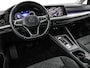 Volkswagen Golf 1.0 eTSI 110pk DSG Life · Camera · Apple/Android Car Play · Sfeerverlichting · P-Sensoren · Navigatie · 16'' Inch · Garantie t/m 04-02-2028 of 100.000km