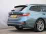 BMW 3-Serie Touring 330i Introduction High Executive 259 Pk Automaat Navi / DAB / Apple Carplay / PDC / Stoelverwarming
