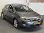 Opel Astra 1.4 TURBO SPORT AUTOMAAT SCHUIFDAK CRUISE CONTROL CLIMATE CONTROL GLAZEN SCHUIF/KANTELDAK BLUETOOTH TELEFOON AFN. TREKHAAK 17" LICHTMETALEN VELGEN PDC ZEER MOOI !!